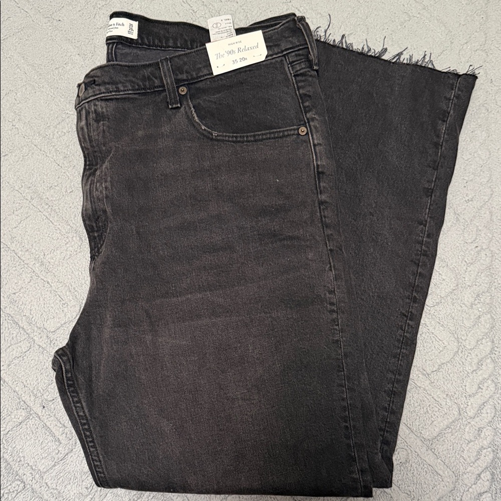 Abercrombie & Fitch Women's High-Rise Washed Black Jeans